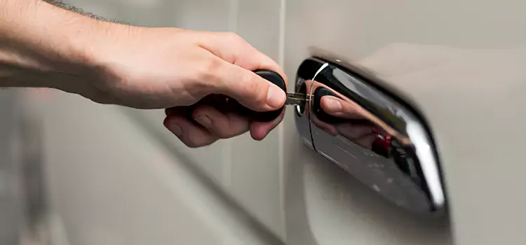 Why Choose Our Auto Locksmith Team in St. Charles, IL?